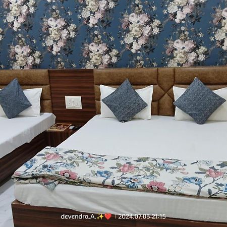 Hotel Ganga Sagar Udždžain Exteriér fotografie