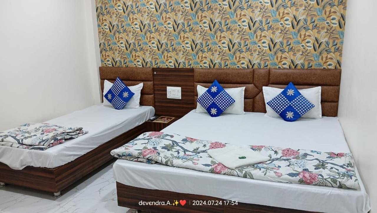 Hotel Ganga Sagar Udždžain Exteriér fotografie
