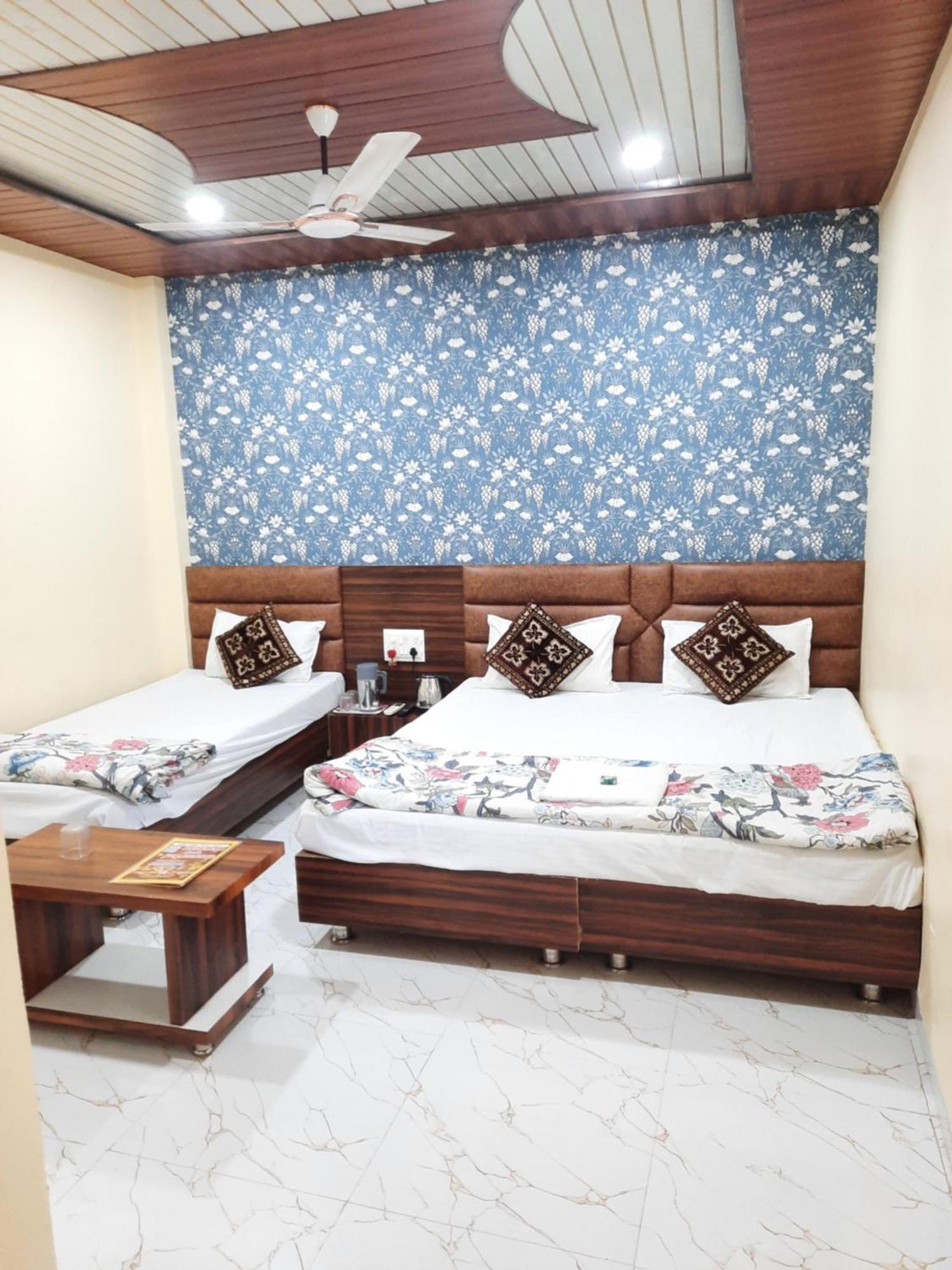 Hotel Ganga Sagar Udždžain Exteriér fotografie
