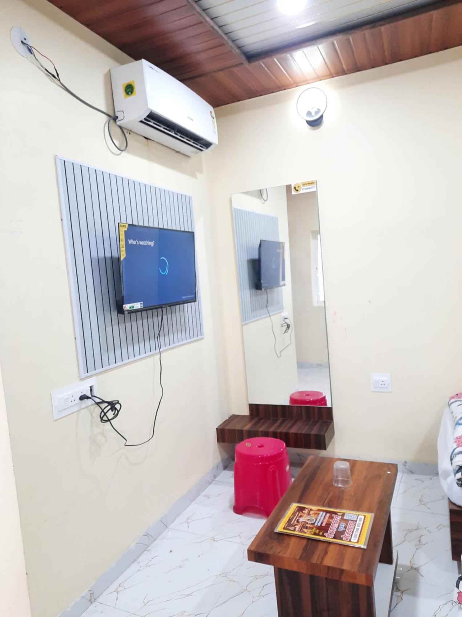 Hotel Ganga Sagar Udždžain Exteriér fotografie